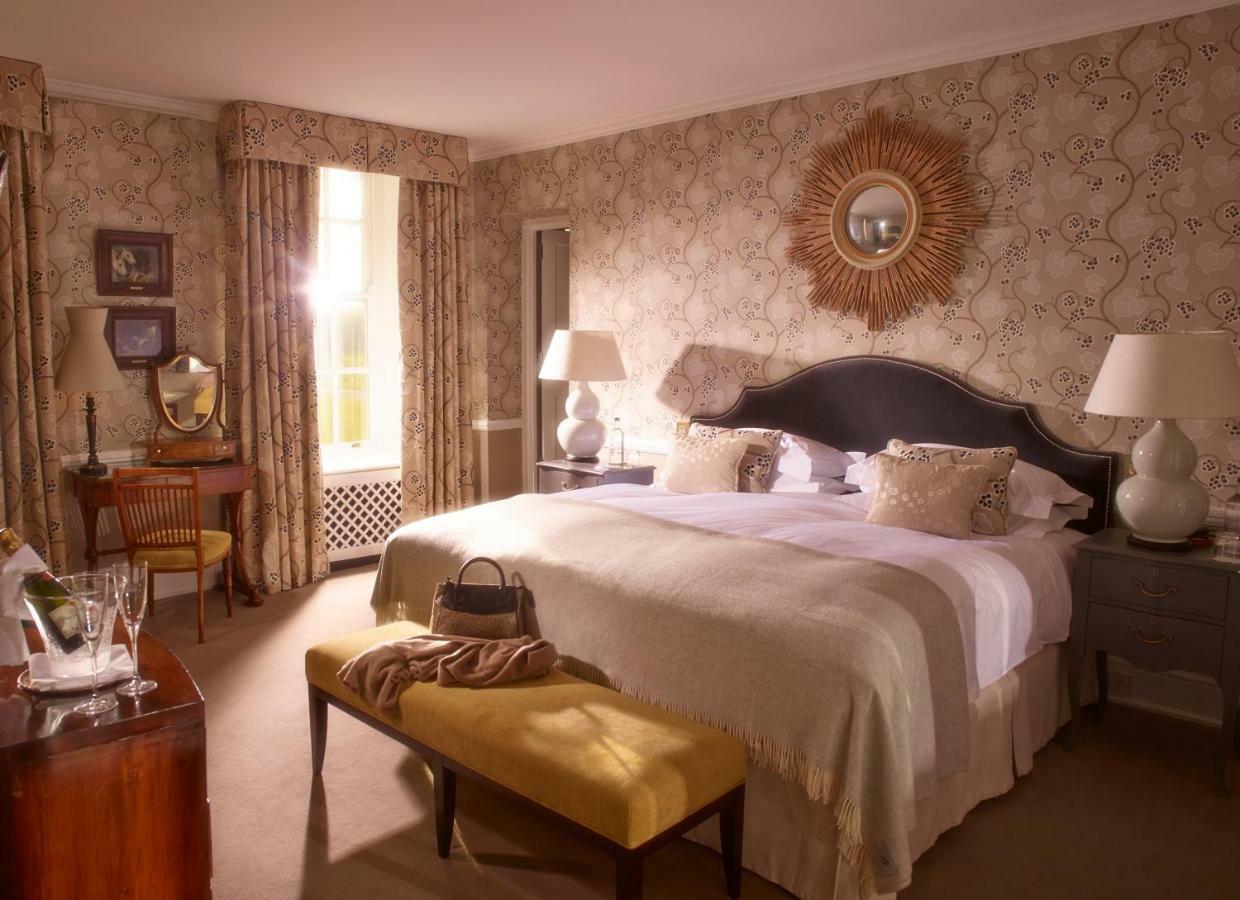 Chewton Glen Hotel - An Iconic Luxury Hotel New Milton Exterior foto