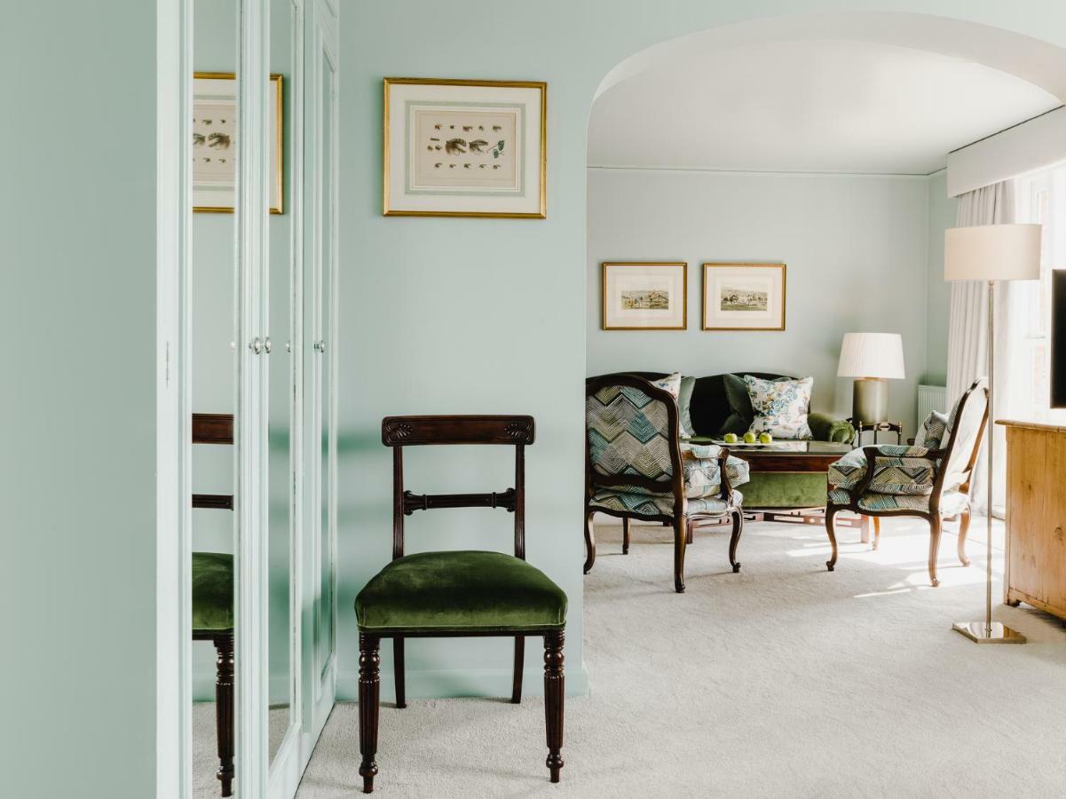 Chewton Glen Hotel - An Iconic Luxury Hotel New Milton Exterior foto